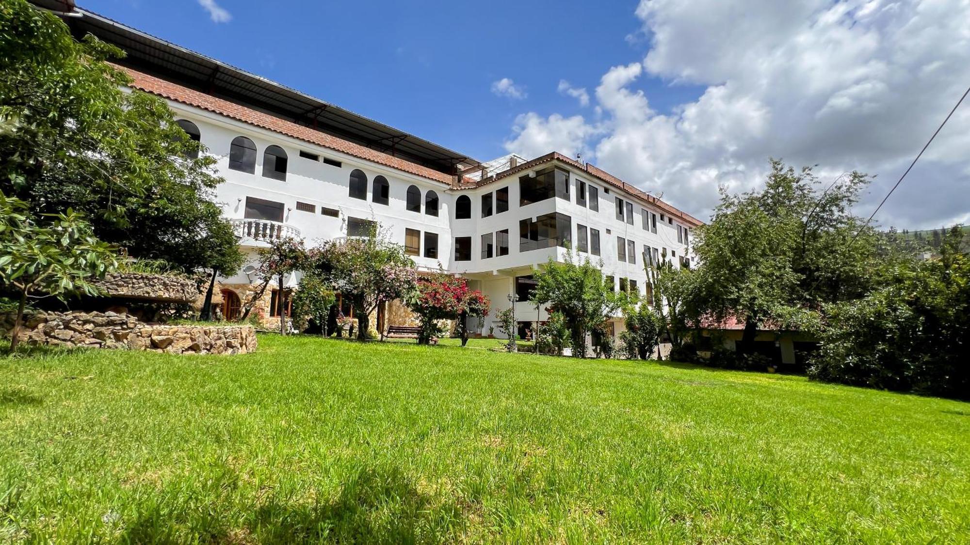 Hotel La Casa 3*
